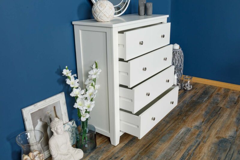 Ninaka Soft White 4-Drawer Chest of Drawers – Clearance - Image 2