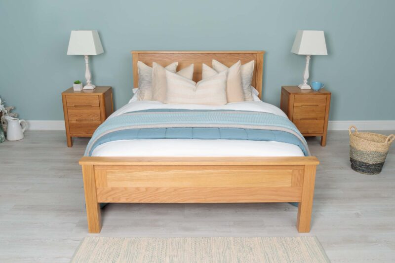 Ninaka Solid Natural Oak Bed Frame – Multiple Sizes, B Grade