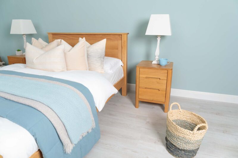 Ninaka Solid Natural Oak Bed Frame – Multiple Sizes, B Grade - Image 5