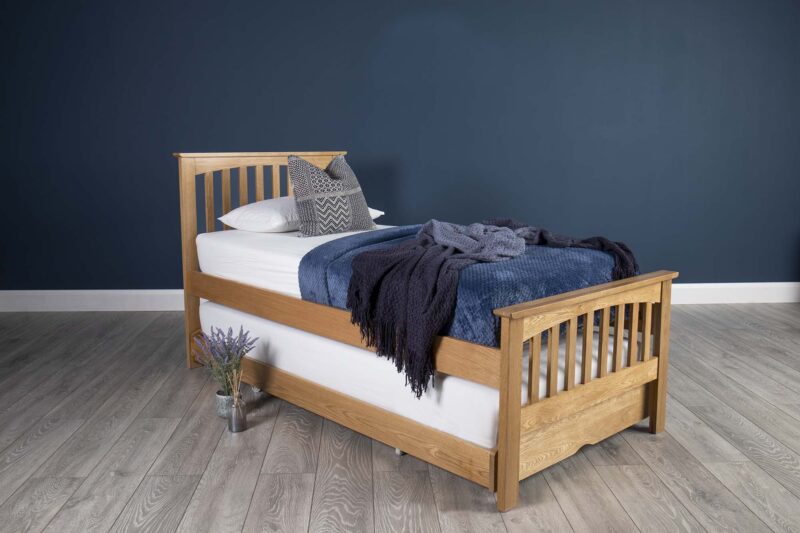 Ninaka Solid Oak Guest Bed – 3ft Single, B Grade (Mixed Spindles) - Image 5