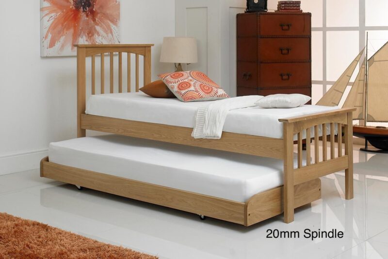 Ninaka Solid Oak Guest Bed – 3ft Single, B Grade (Mixed Spindles) - Image 2
