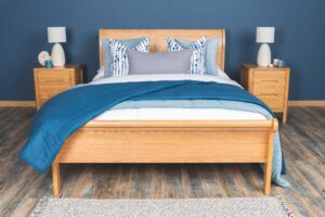 Ninaka Solid Oak Sleigh Bed Frame – Various Sizes, B Grade