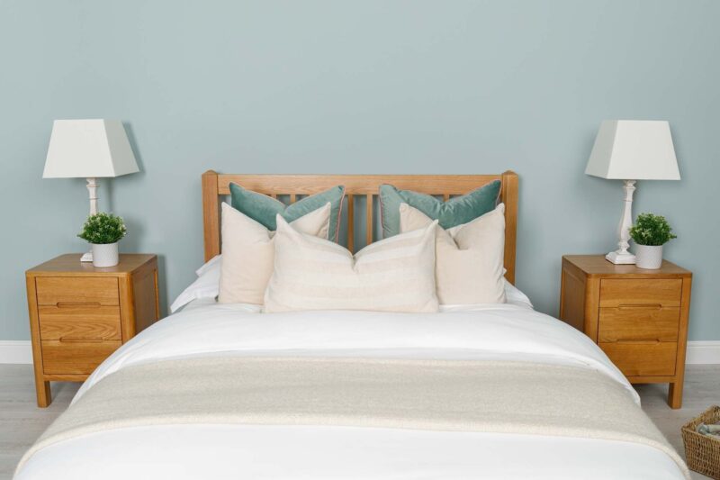 Ninaka Solid Natural Oak Bed Frame – Multiple Sizes, B Grade - Image 3