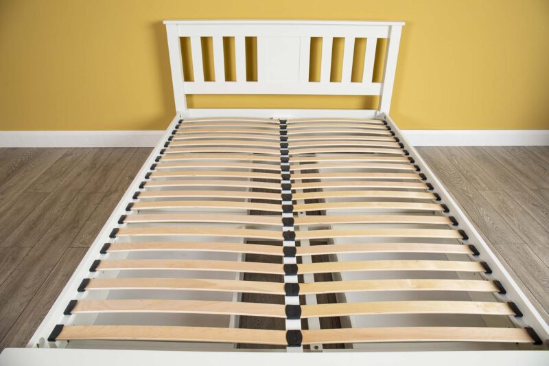 Ninaka Soft White Solid Wood Storage Bed – 6ft Super King, B Grade - Image 8